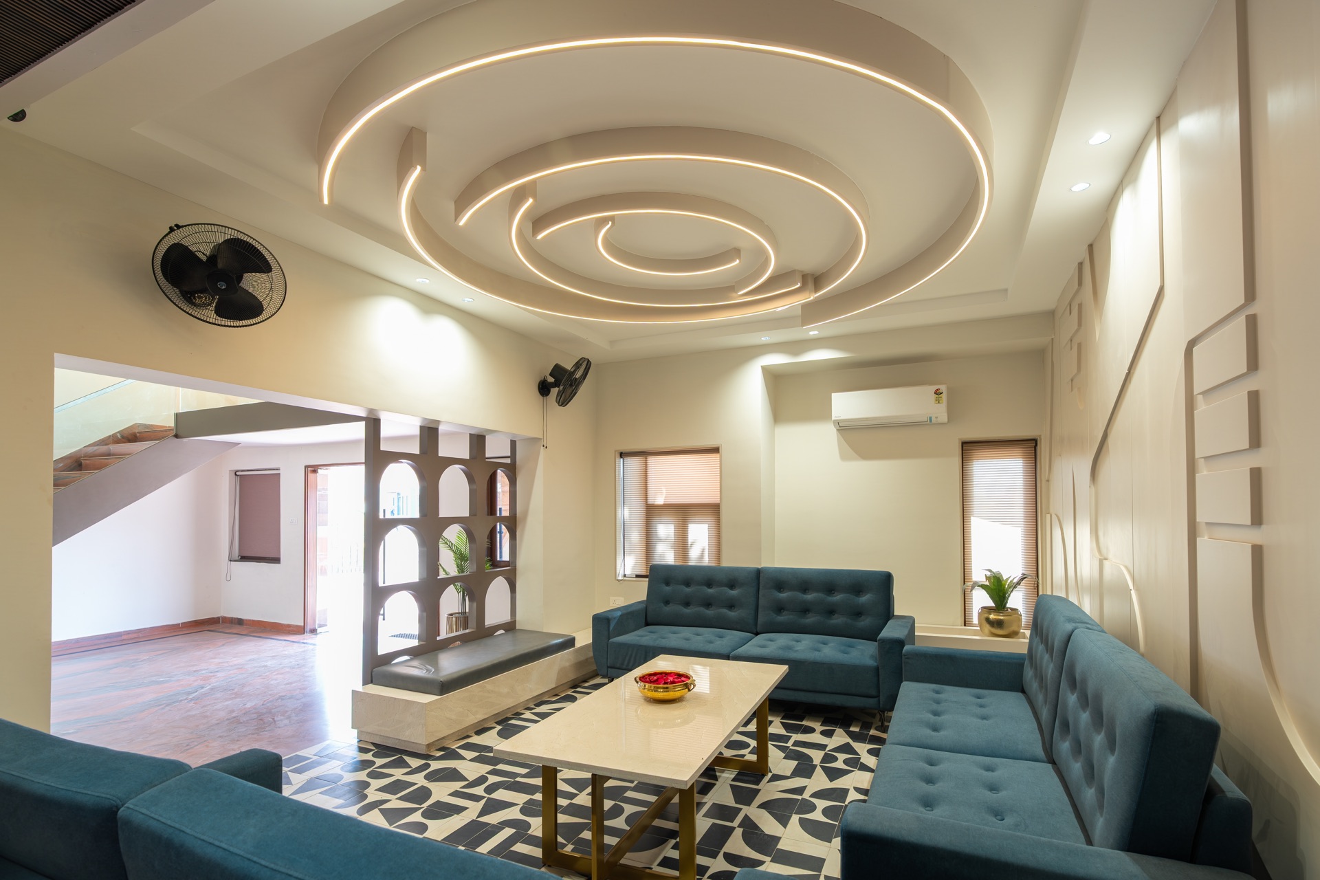 The reception desk at Hotel Ramdev